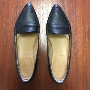 Everlane Modern Point Flat. Gently worn